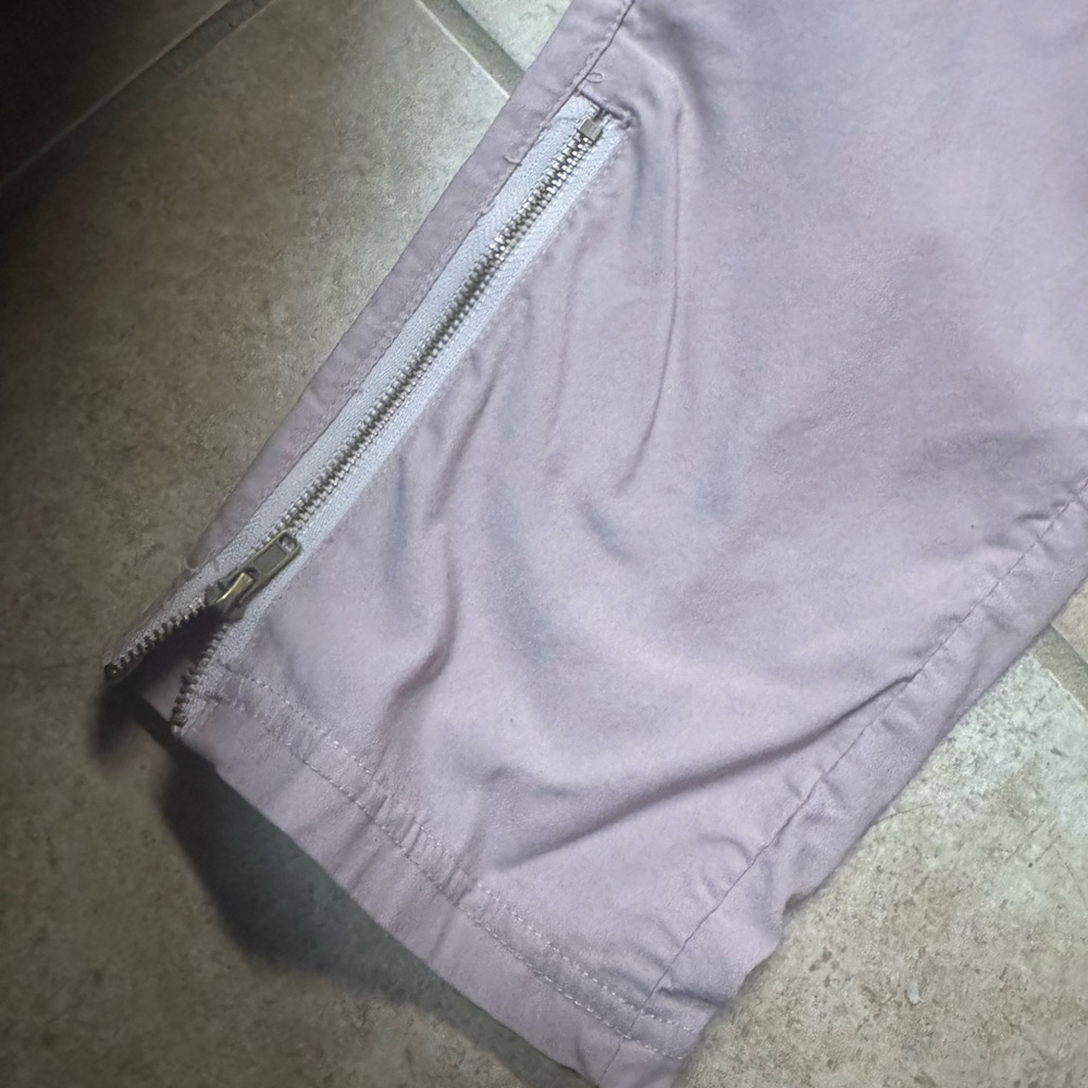 Women’s Light Pink capris - Picture 3 of 10